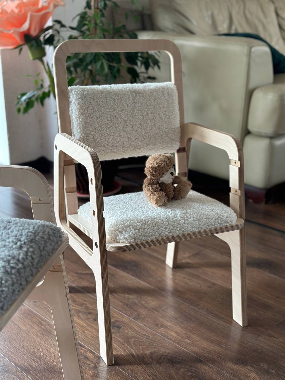 Adjustable Children Chair Luula - Vanilla Lamb